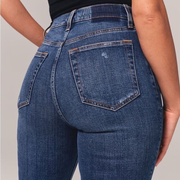 Abercrombie & Fitch | Curve Love Ultra High Rise Ankle Straight Jean | 27 XS - Picture 6 of 10